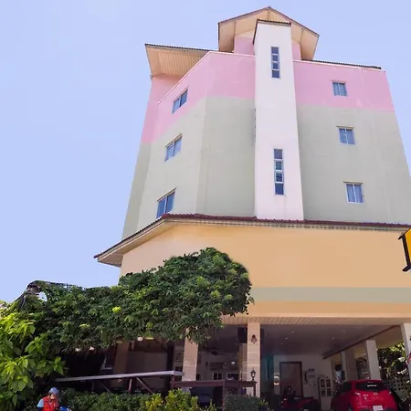 โรงแรม Oyo 1065 Greenery House Pattaya