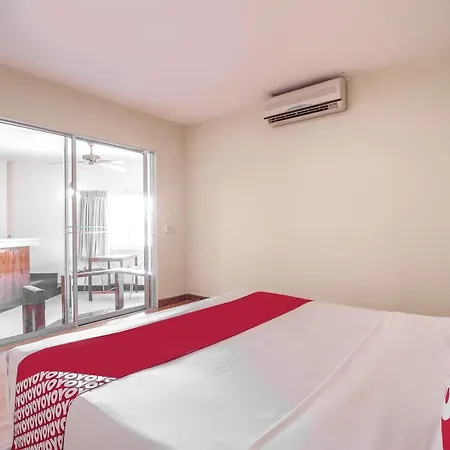 โรงแรม Oyo 1065 Greenery House