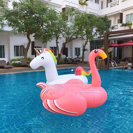 Hill Fresco โรงแรม