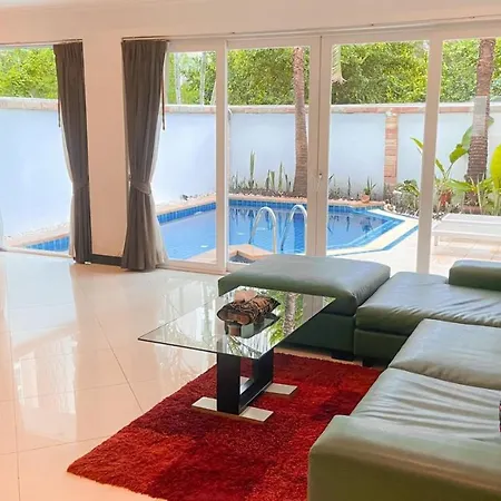 Hidden Palm Pool วิลล่า Pattaya