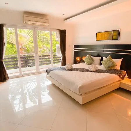 Hidden Palm Pool วิลล่า Pattaya