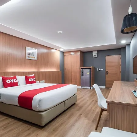Oyo 1126 Curve Boutique โรงแรม Pattaya