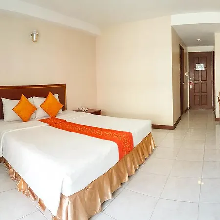 Eastiny Place โรงแรม