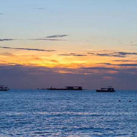 Eastiny Place โรงแรม Pattaya