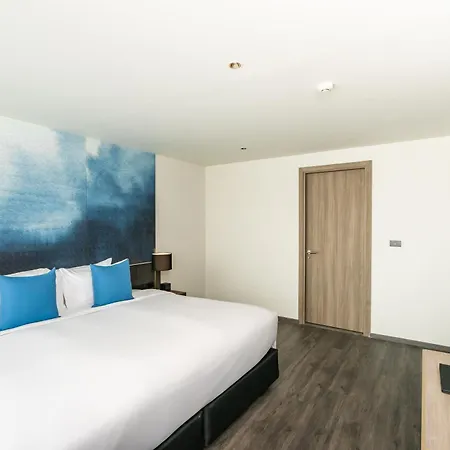 Western Nexen Hotel 4*