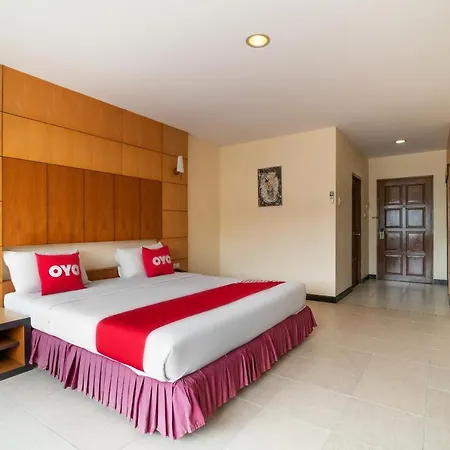โรงแรม โอโย 882 เดอะมูนไลท์ เซอร์วิสอพาร์ทเมนท์ Pattaya