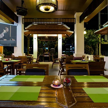 ไอยรา พาเลส โรงแรม