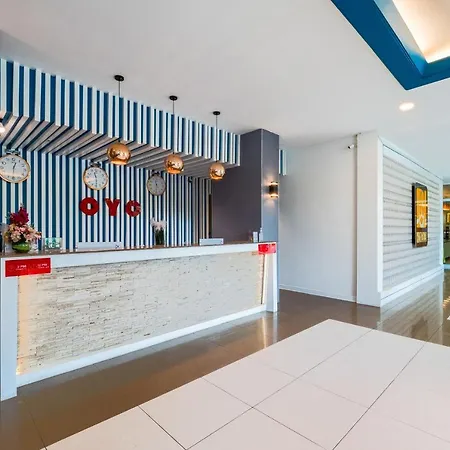 Oyo 1126 Curve Boutique โรงแรม