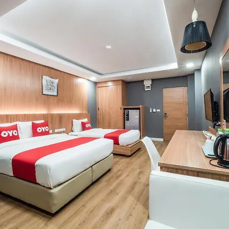 Oyo 1126 Curve Boutique โรงแรม Pattaya