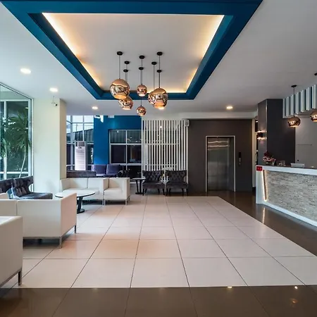 Oyo 1126 Curve Boutique 3*