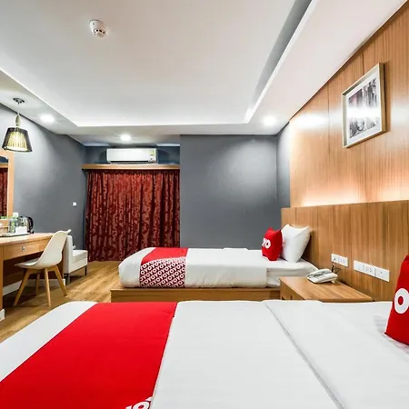 โรงแรม Oyo 1126 Curve Boutique