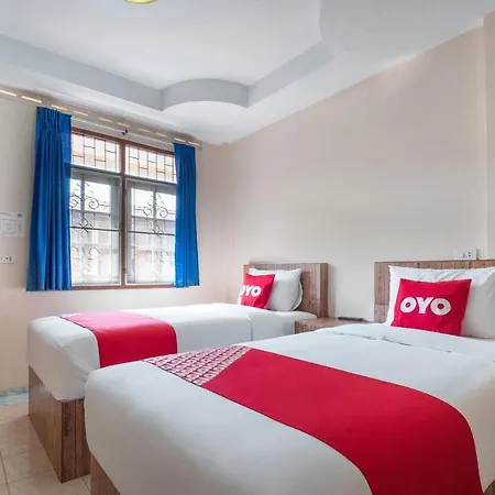 Vaccinated Staff - Oyo 645 Baan Ruangrungroj Hotel Pattaya