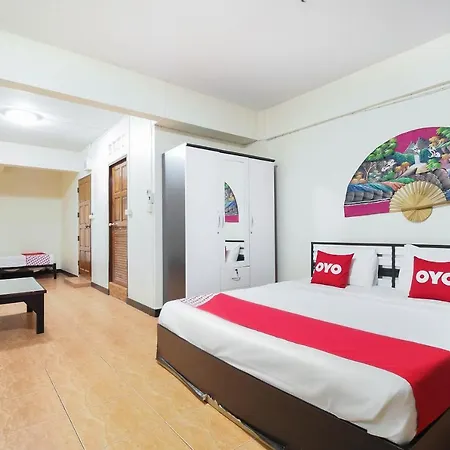 Oyo 963 Sunshine 2* Pattaya