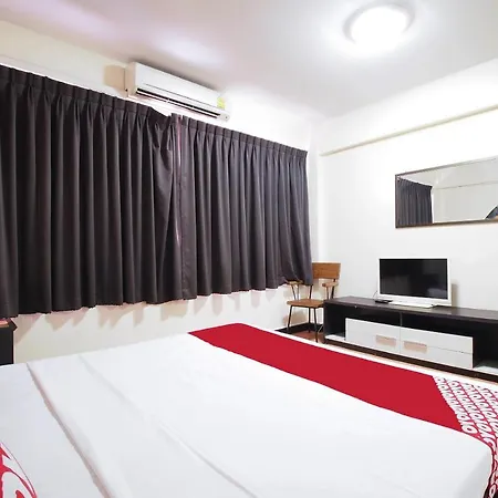 Hotel Oyo 963 Sunshine 2*