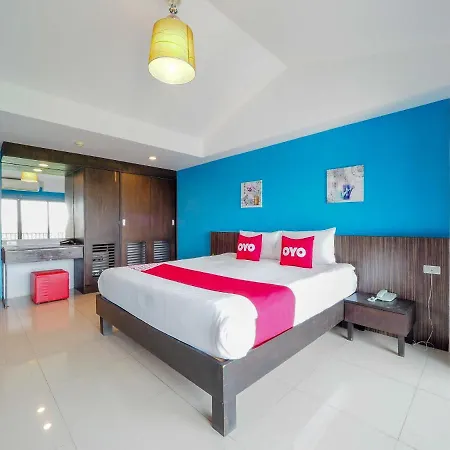 Oyo 75367 Ud Pattaya Hotel 4*