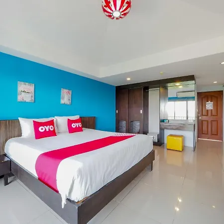 Oyo 75367 Ud Pattaya 4*