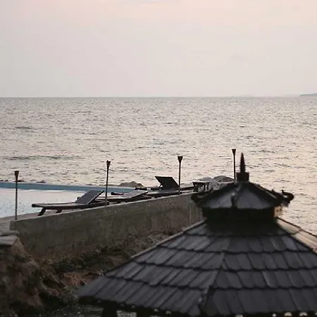 Golden Cliff House Resort 3*