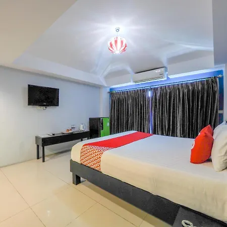 Hotel Oyo 75367 Ud Pattaya 4*