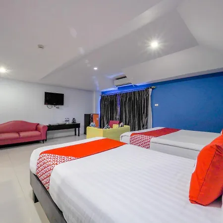 Oyo 75367 Ud Pattaya Hotel 4*