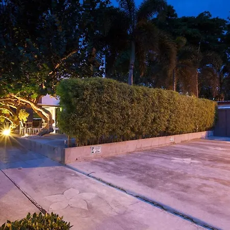 Nayo Royals อพาร์ตโฮเทล Pattaya