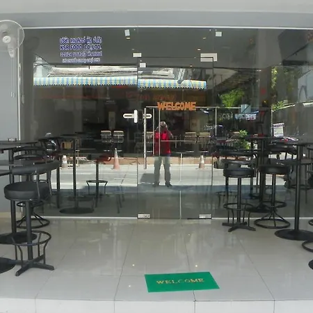 ที่พัก Tuga's Bar And Pattaya
