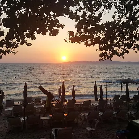 Tuga's Bar And * Pattaya