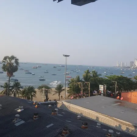 Tuga's Bar And Pattaya