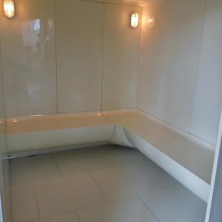 Apartment On Main Road Next To Bus Station Near Beach *