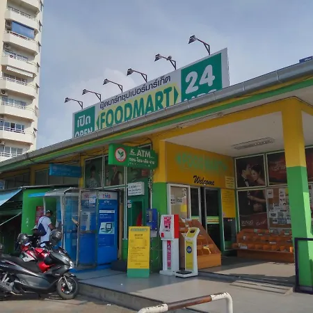 Apartment On Main Road Next To Bus Station Near Beach Pattaya