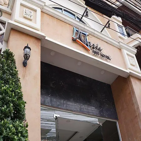นริส อาร์ท โฮเทล โรงแรม Pattaya
