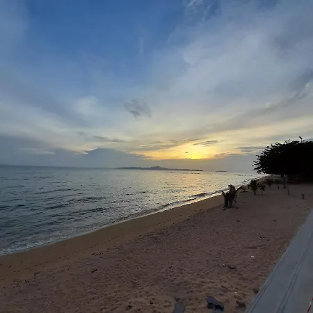 Nong 3* Pattaya