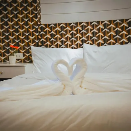 โรงแรม Fortune Sapphire 2*