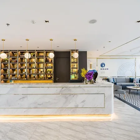 Hotel Kram 5*