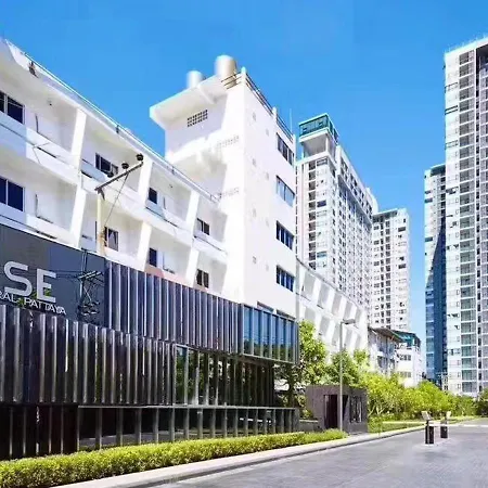 The Base Central ถูกและดี