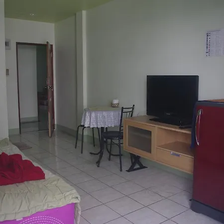 Puphaya Budget 122 Hotel 2*