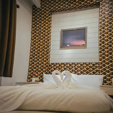 Fortune Sapphire โรงแรม 2*