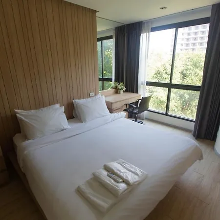 The Chezz By Patsamon Apartment