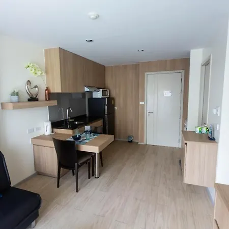 Apartment The Chezz By Patsamon *