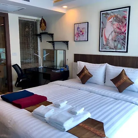 Apartment Luxury Business Suits In Grand Avenue By Estates