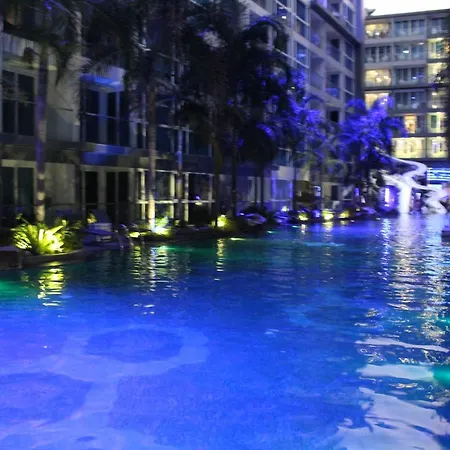 Centara Avenue A4,near Walking Street,freepool,gym