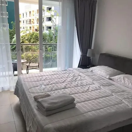 อพาร์ตโฮเทล Centara Avenue A4,near Walking Street,freepool,gym Pattaya
