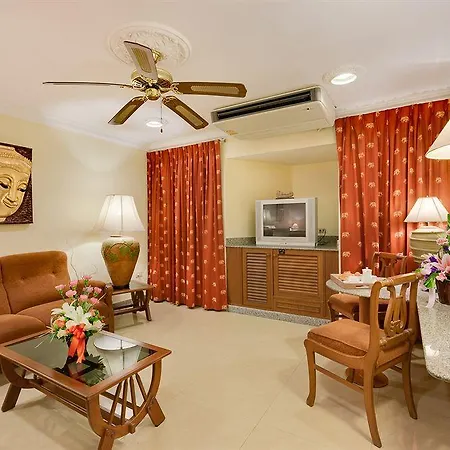 Hotel The Ambiance 3*