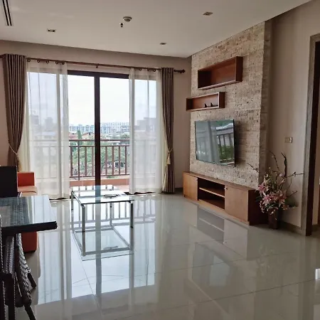 Aparthotel City 2*
