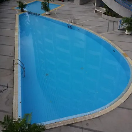 Peak Condominium Aparthotel Pattaya