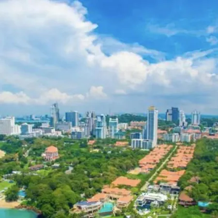Majestic Pool Villas X Gsg Villa Pattaya