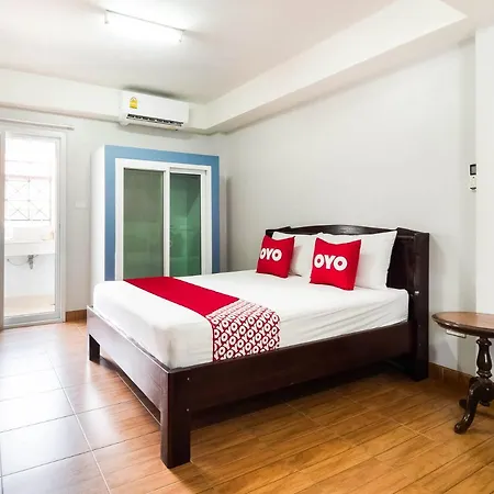 โรงแรม Oyo 1157 Ploy Pailin Place