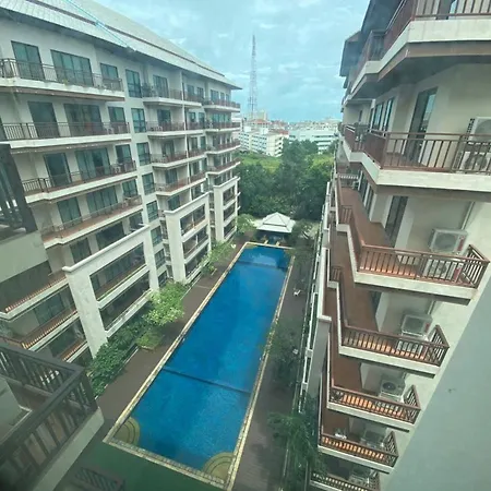 City Aparthotel