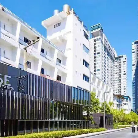 Apartment The Base Seaview Pattaya