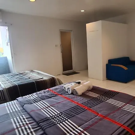โรงแรม Leela One 2*