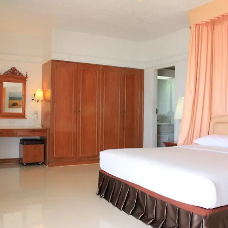 Markland View Hotel 3*